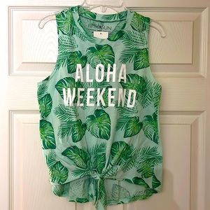 Aloha Weekend small size shirt. Green
